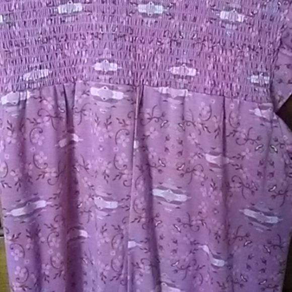 Blouse - Picture 2 of 3